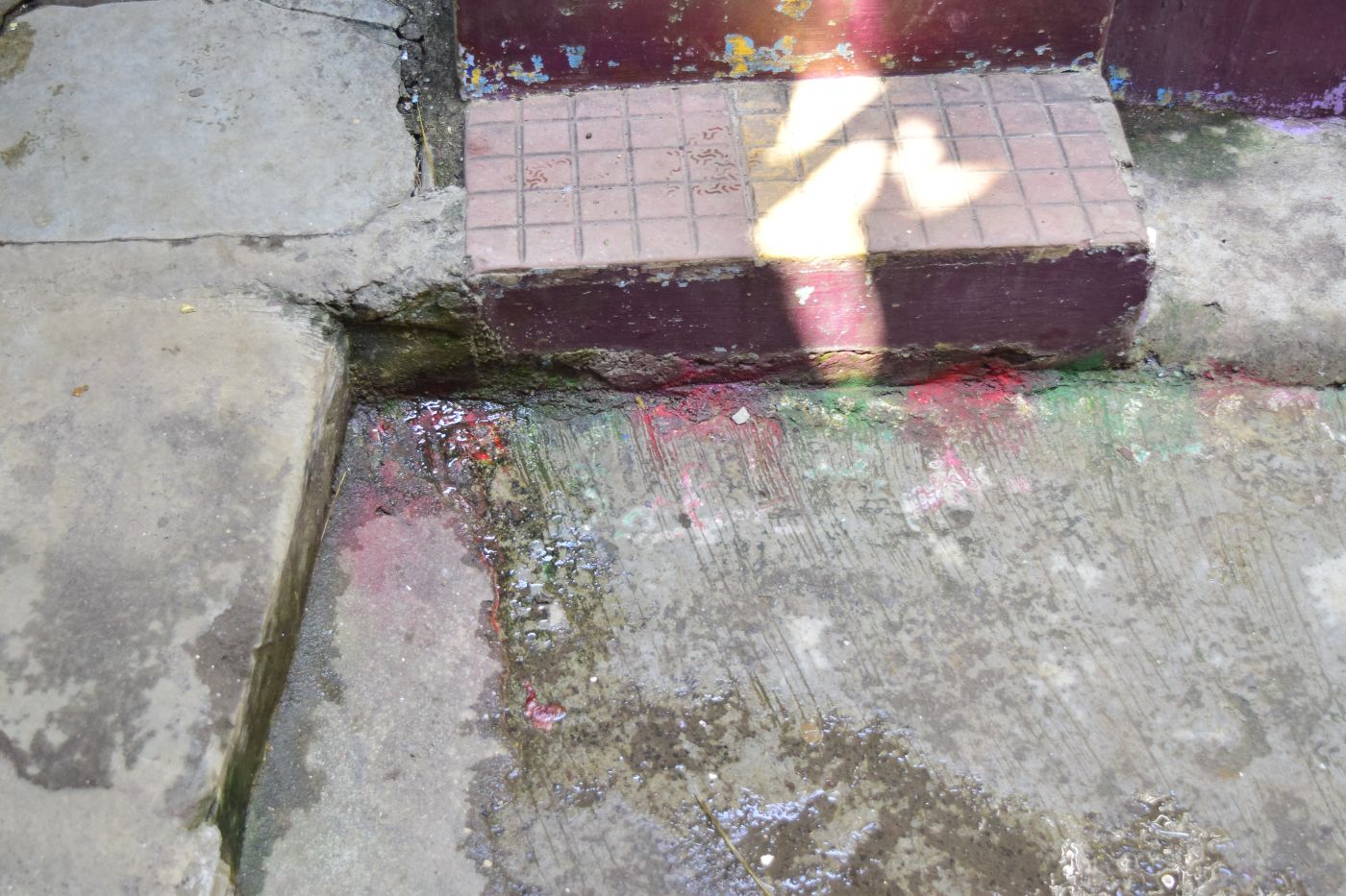 Mysterious weep holes