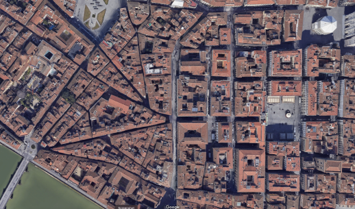 Piazza della Signoria in Florence and surrounding area: messy from above, beautiful and vibrant from inside.