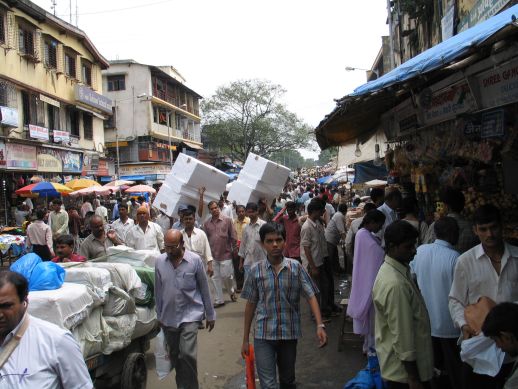Economic activity in Dharavi Main Road