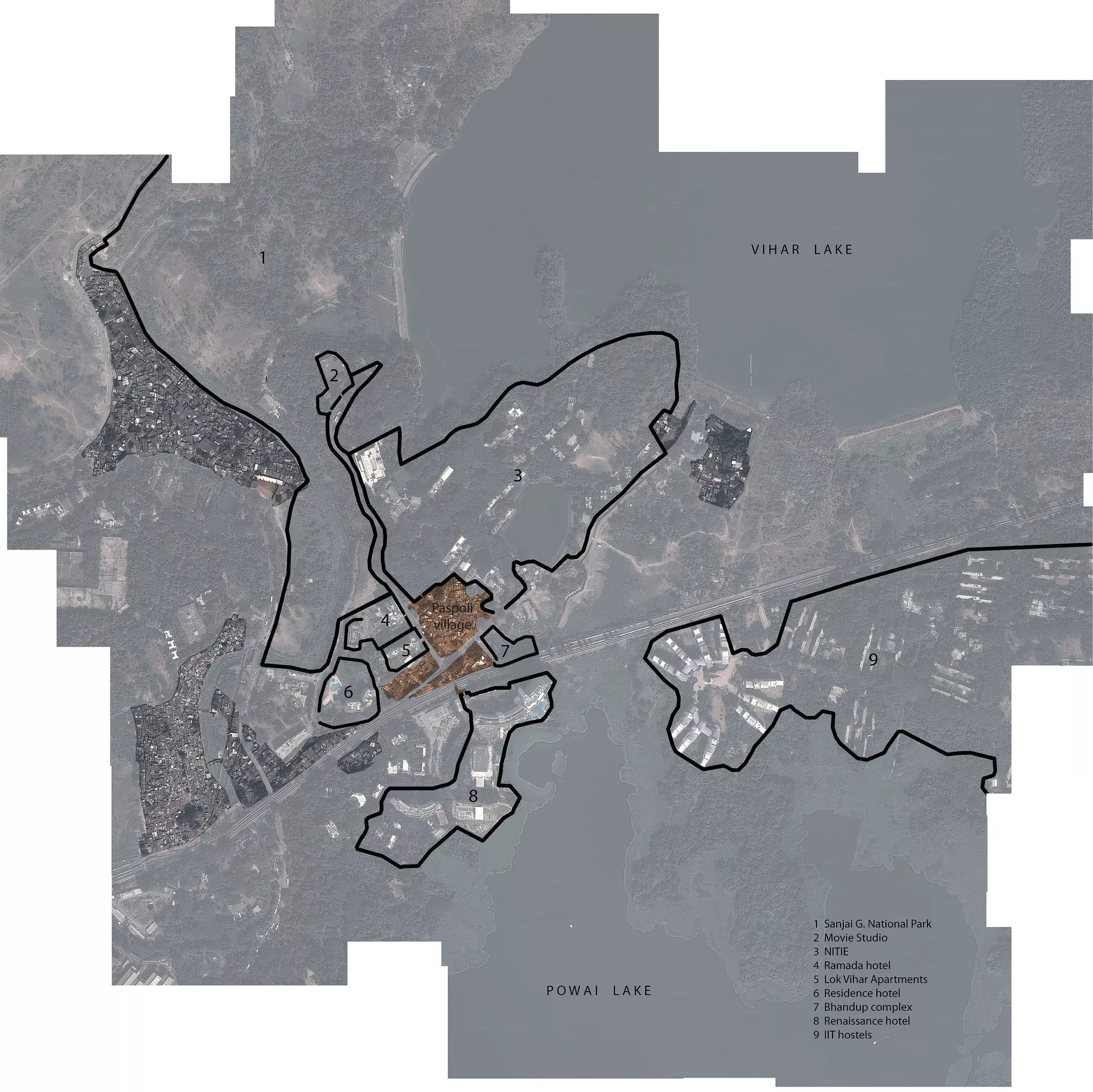 Map showing Paspoli village at the centre, tucked in between walled compounds