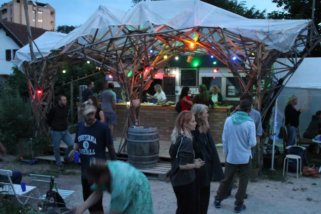 The famous bar of the garden designed and built by Elias Boulé & friends
